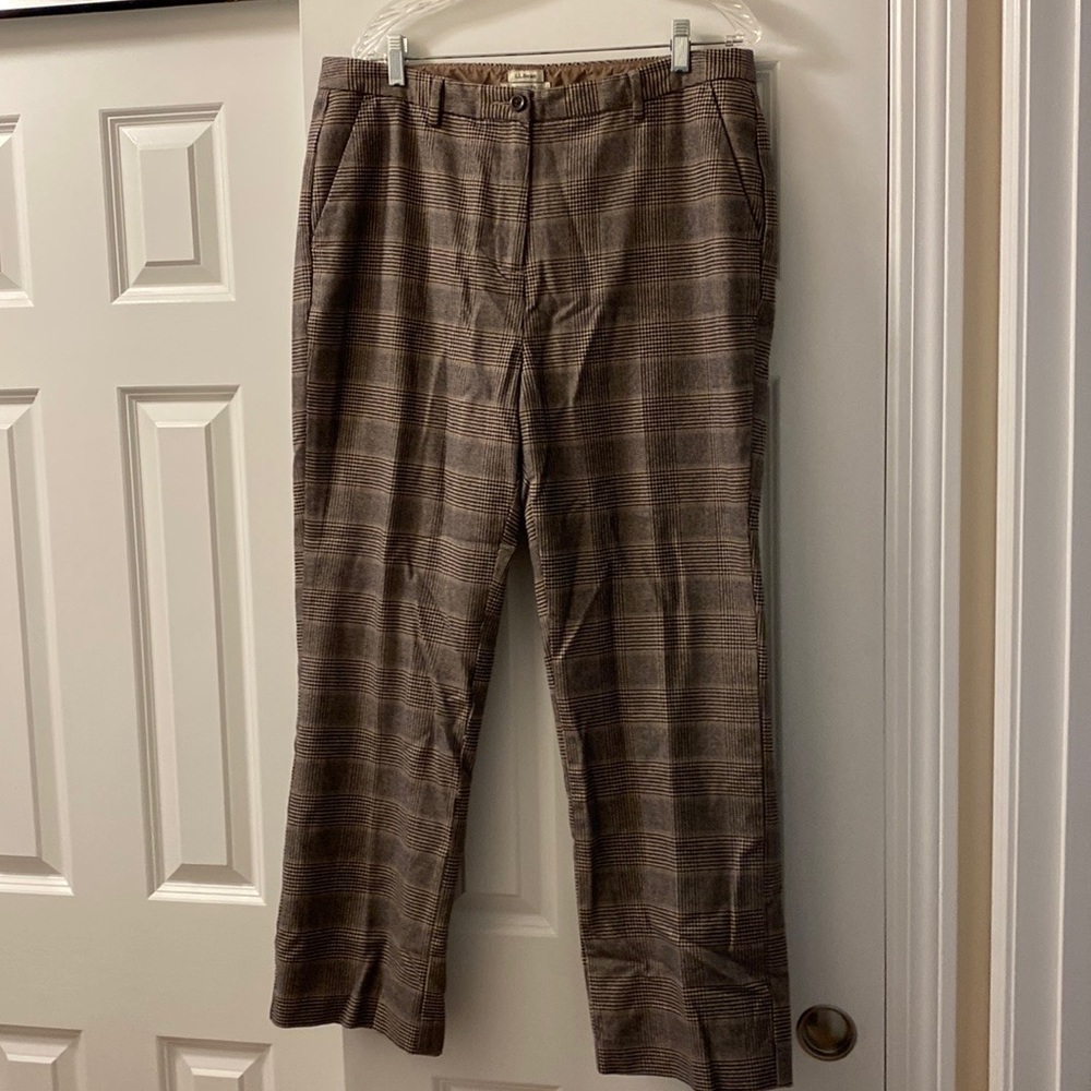 LL Bean blank/brown plaid pants